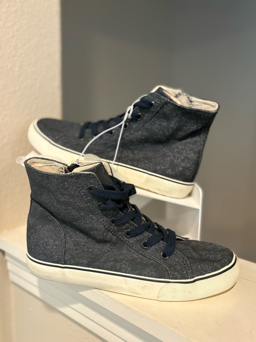 Cat And Jack Boys Blue/Colby High Tops With Zip Up Inner Sides New Youth Size 5